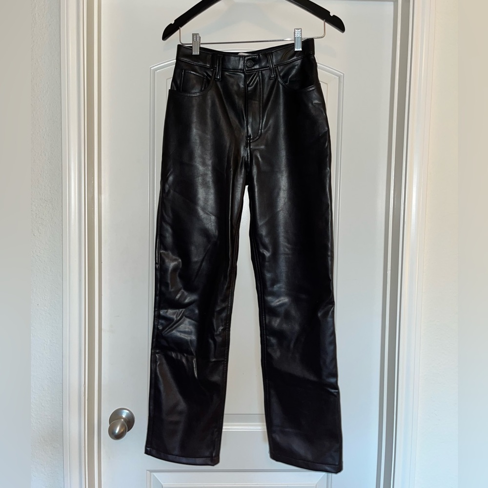 ABERCROMBIE & Fitch The 90's Straight Ultra High Rise Vegan Leather Pants 27S